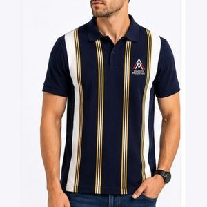 เสื้อโปโลผู้ชายสีเขียว ผ้าถักปิเก้ แขนสั้น พิมพ์ลายโลโก้ด้านหน้าด้วยเทคนิคฮีททรานเฟอร์ สวมใส่สบาย แห้งเร็ว ผ้าฝ้ายแท้ 100% สีพื้น - Product Image 1