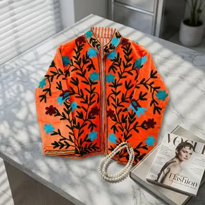 Chaqueta Blusón de Terciopelo Bordada a Mano Silkgram, Cuello Alto, Manga Larga, Diseño Floral, Naranja, Negro, Azul, 100% Algodón - Product Image 3