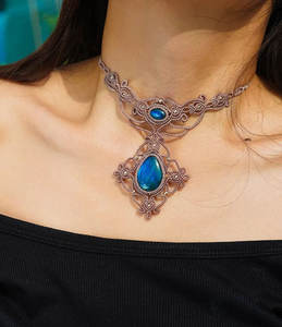 Collar de Macramé Hecho a Mano con Aleación de Zinc, Colgante de Jade Marrón Estilo Boho, Cadena Ajustable con Colgante Budista de Sanación - Product Image 6