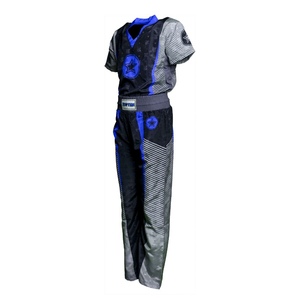 Tenue d'entraînement d'arts martiaux en polyester 100 % pour hommes et femmes, uniforme de kickboxing et MMA personnalisé en gros, fabriqué au Pakistan - Product Image 1