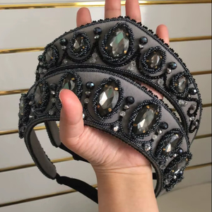 สั่งซื้อจำนวนมากลูกปัดคริสตัลกำมะหยี่สีเทาปักที่คาดผมเบาะรองศีรษะสำหรับงานแต่งงานของผู้หญิงเครื่องประดับผมทำด้วยมือชี้ - Product Image 1