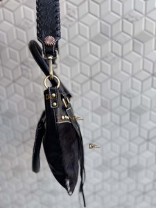 Bolso de hombro de cuero genuino con flecos y grabados de diseño occidental, estilo clásico para mujer - Product Image 2