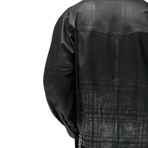 Chemise surchemise noire en cuir véritable pour homme, texture à carreaux gaufrée, col ouvert, fermeture éclair sur le devant, deux poches poitrine, coupe oversize, style streetwear - Product Image 4