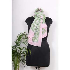 ผ้าซิ่นพิมพ์ลายบล็อก 100% ผ้าฝ้าย ขายส่ง ผ้าคลุมบิกินี่ ปาเรโอ ผ้าพันคอรูปสี่เหลี่ยมผืนผ้าทำมือ และผ้าเช็ดหน้าพิมพ์ลาย ผ้าพันคอสำหรับใส่ไปชายหาด - Product Image 3