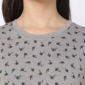 Camiseta de Verano para Mujer, 100% Algodón, Corte Entallado, Transpirable, Manga Corta, con Logotipo Personalizado, Venta al Por Mayor, Modelo 2026 - Product Image 2