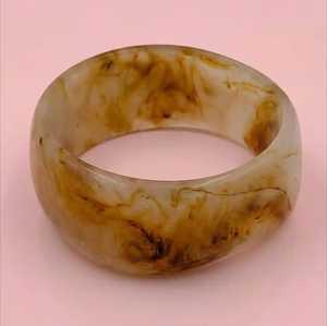 Classic Acrylic Resin <b>Bangle</b> <b>Bracelet</b> with Natural Brown Round Pattern Unisex Fashion Jewelry Gift - Product Image 3