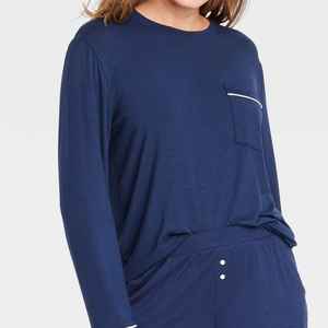 Conjunto de Ropa Urbana Minimalista Contemporánea, Femenina, Elegante, Refinada y Sofisticada, de Alta Calidad para Mujer, Conjunto de Verano - Product Image 2