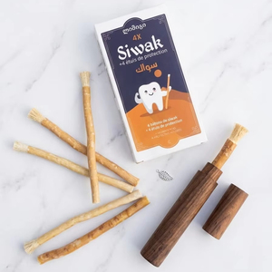 High Quality Natural Miswak Stick Herbal Meswak Pack of 4 with Wooden Holder Teeth Whitening Care Miswak Stick for Sale - Product Image 1