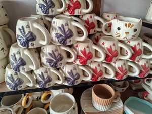 Ensemble de tasses à café en céramique à motif floral avec poignée orange pour la consommation du thé, design durable - Product Image 6