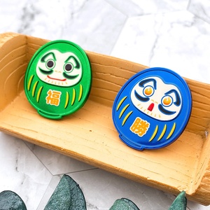 เข็มกลัดปกเสื้อชุบสีรุ้ง - Product Image 3