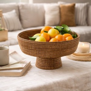 Bol décoratif en rotin écologique sur piétement, grand bol de service tressé, corbeille à fruits sur pied pour cuisine et salle à manger, vente en gros - Product Image 6