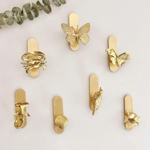 Crochets muraux de style luxueux avec motif d'oiseaux et de mammifères, finition dorée, adaptés à la salle de séjour, à la cuisine et à la salle de bain - Product Image 4