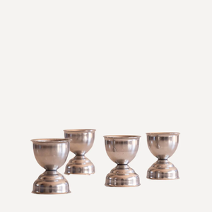 Juego de 4 piezas de huevera de acero inoxidable de Newly Crafts, artículos de cocina de lujo para el hogar a un precio asequible. - Product Image 1