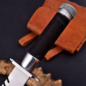 Cuchillo de Supervivencia de Hoja Fija de Alta Calidad y Gran Venta |   Pomo de metal con textura de espina dentada y agarre texturizado, de la mejor calidad a bajo precio - Product Image 5