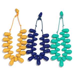 Collier artisanal personnalisé en résine écologique, perles irrégulières multicolores, bijou tendance, accessoire de mode de Noël, artisanat - Product Image 6