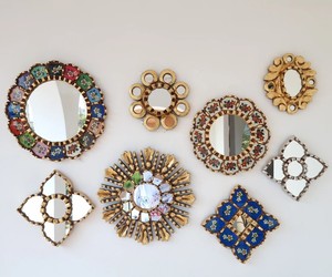 กระจกติดผนังกรอบไม้สุดหรู งานแฮนด์เมดจากเดลี SN HANDICRAFTS กระจกตกแต่ง - Product Image 1