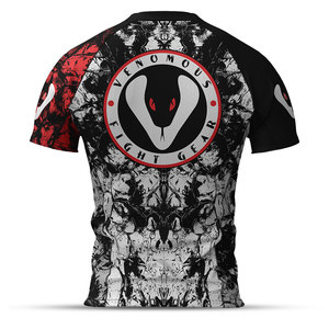 Venomous Fight Gear Rash Guard à manches courtes pour homme, T-shirt de compression à séchage rapide, motif imprimé noir, blanc et rouge - Product Image 3