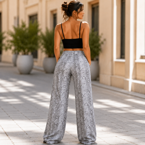 Pantalon en cuir imprimé serpent pour femme, taille haute, style streetwear tendance, tenue de motard - Product Image 2