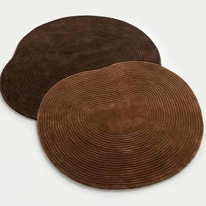 Alfombra Redonda |   Alfombra de Lana Marrón Suave y Afelpada, Alfombra Elegante para Sala de Estar o Dormitorio, Decoración de Hogar Minimalista de Lujo Hecha a Mano - Product Image 1