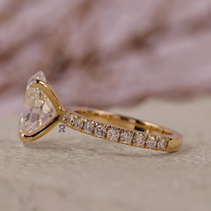 Anillo de Compromiso Winston Ovalado y Redondo con Diamante CVD Cultivado en Laboratorio de 1ct 2ct 3ct 4ct 5ct Vs1, Oro 14K 18K PT950, Joyería Personalizada - Product Image 5