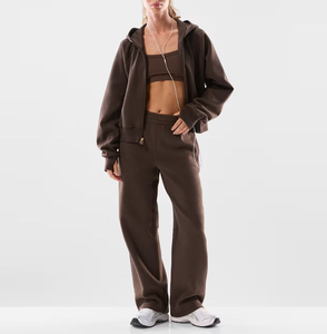 Conjunto Deportivo de 2 Piezas para Mujer, Ropa Deportiva de Invierno con Logotipo Personalizado OEM, Sudadera con Capucha de Color Sólido, Conjunto Deportivo Holgado para Mujer - Product Image 3
