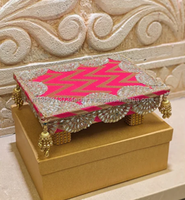Objets de mariage et de Pooja en métal émaillé dur, peints à la main, de forme carrée, faits à la main, taille personnalisée, cadeau de pendaison de crémaillère