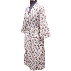 Hermoso Kimono Largo de Algodón Hecho a Mano para Mujer, con Mangas Tres Cuartos, Suave, Lavable a Máquina, Cuello en V y Cierre de Cinturón Rápido - Product Image 5