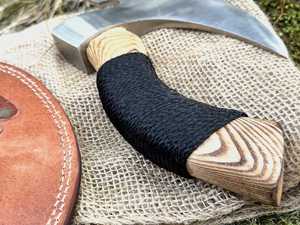 ขวานเหล็กตีขึ้นรูป ด้ามไม้ พร้อมลายสีแดง สำหรับตัดต้นไม้ ระดับ DIY - Product Image 3