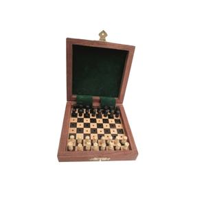 Juego de ajedrez portátil de madera al por mayor con orificios y púas, tablero de ajedrez de viaje antideslizante, juego de ajedrez plegable compacto de madera maciza - Product Image 1