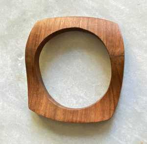 Bracelet manchette en bois MN Exports, style classique rond, finition naturelle, unisexe, pour événements chrétiens - Product Image 2