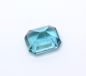 GEMS INTERNATIONAL Esmeralda Verde Natural de 2.12 Quilates, Corte Octogonal Facetado, Suelta, 8.6 X 7 X 5MM, Certificada por IGI, para Joyería - Product Image 3