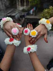 Mehndi Mayoon – Nouveaux ensembles de bracelets artisanaux en perles de quartz et broderies géométriques pour femmes, en plastique écologique, personnalisables - Product Image 4