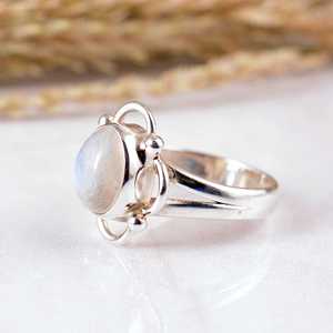 Handmade 925 Sterling Silver <b>Rainbow</b> Moonstone Ring Natural Oval Blue Flash Wedding Engagement Band Heart Filigree Boho Hippie - Product Image 3