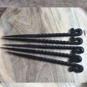 Pasador de Pelo Vikingo de Hierro Forjado Artesanal, Estilo Medieval Rústico, Marlin Spike, Forjado a Mano - Product Image 4