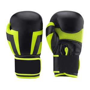Gants de boxe MMA professionnels en cuir PU avec logo personnalisé pour la fermeture, équipement de boxe fabriqué à Sialkot, Pakistan - Product Image 1