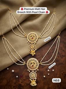 Broche de cheveux ethnique dorée mate avec chaîne de perles, accessoire de coiffure traditionnel pour mariée, épingle à chignon pour mariage indien, ornement de coiffure. - Product Image 4