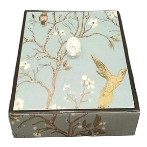 Caja de joyería de diseño moderno, cajas decorativas con forma cuadrada de madera y resina, Color gris, pájaro impreso, utilizado para accesorios de joyería modernos - Product Image 1