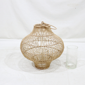 Lanterne en osier faite à la main, écologique, avec cadre en fer, forme d'ampoule unique, porte-bougie rond de Noël pour la décoration intérieure – Ventes Flash - Product Image 2