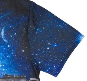 Camiseta de Hombre con Estampado Gráfico Abstracto en la Parte Delantera, Sublimación, Manga Corta, Cuello Redondo, Tejido de Punto, Corte Regular, 100% Estilo Urbano - Product Image 4