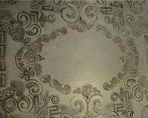 Bandeja de Servicio Metálica de Venta Caliente con Acabado Elegante, Perfecta para Uso en el Hogar, Restaurantes y Exhibición Decorativa en Mesa - Product Image 3