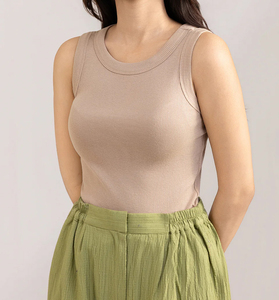 Camisetas sin mangas de alta calidad para mujer, estilo Naked-Feel, para correr, deportivas, con bloques de color, a la moda, informales. - Product Image 3