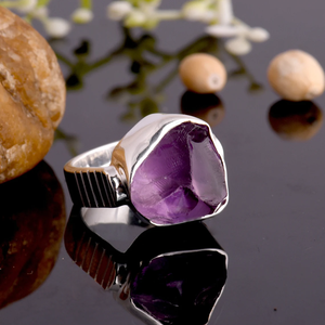 Anillo de Amatista Natural en Bruto, Plata de Ley 925, Anillo de Piedras Preciosas Hecho a Mano para Mujer, Joyería con Cristal Morado Natural - Product Image 4