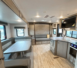 Autocaravanas Usadas a Precios Accesibles 2023 2022 Campers Northwood Nash 17k Rvs Remolques de Viaje Disponibles - Product Image 2