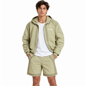 Shorts coupe-vent en nylon patchwork pour hommes, taille élastique et séchage rapide, panneaux personnalisés, sweats à capuche légers, survêtement en nylon imperméable - Product Image 1