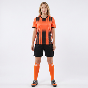 Ensemble de football pour hommes, maillot rayé orange et noir sublimé, short, chaussettes, vêtements de sport toutes saisons, respirant et anti-transpiration - Product Image 4