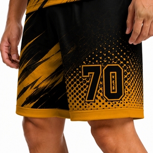 Ensemble d'uniformes de basketball personnalisés pour hommes, sublimation sur mesure, design d'équipe, qualité supérieure, séchage rapide, coupe athlétique, léger et performant - Product Image 5