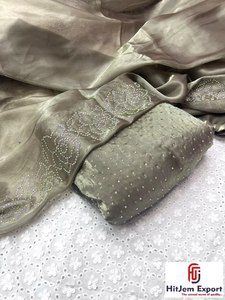 Tissu en maille de strass thermocollants personnalisé, tissé, 70 GSM, écologique, léger, OEM ODM, sur commande, multi-usages, résistant à l'eau - Product Image 2