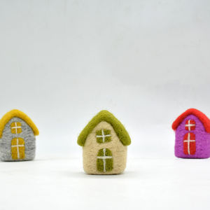 Casas de Fieltro Personalizadas, Adornos Navideños Pequeños Hechos a Mano con Agujas, Decoraciones Navideñas de Lana al por Mayor para Chimenea y Árbol - Product Image 5