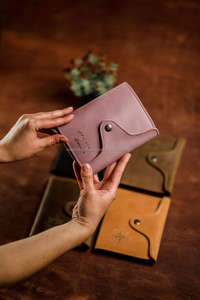 Funda de Cuero de Lujo Profesional para Cuaderno A5, Recargable, Protectora y Antiolores para Oficina y Trabajo - Product Image 3