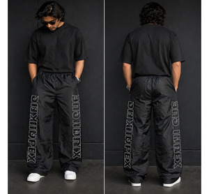 Pantalon de survêtement ample et respirant en nylon pour homme, style streetwear, avec broderie personnalisée, imperméable et coupe oversize - Product Image 2